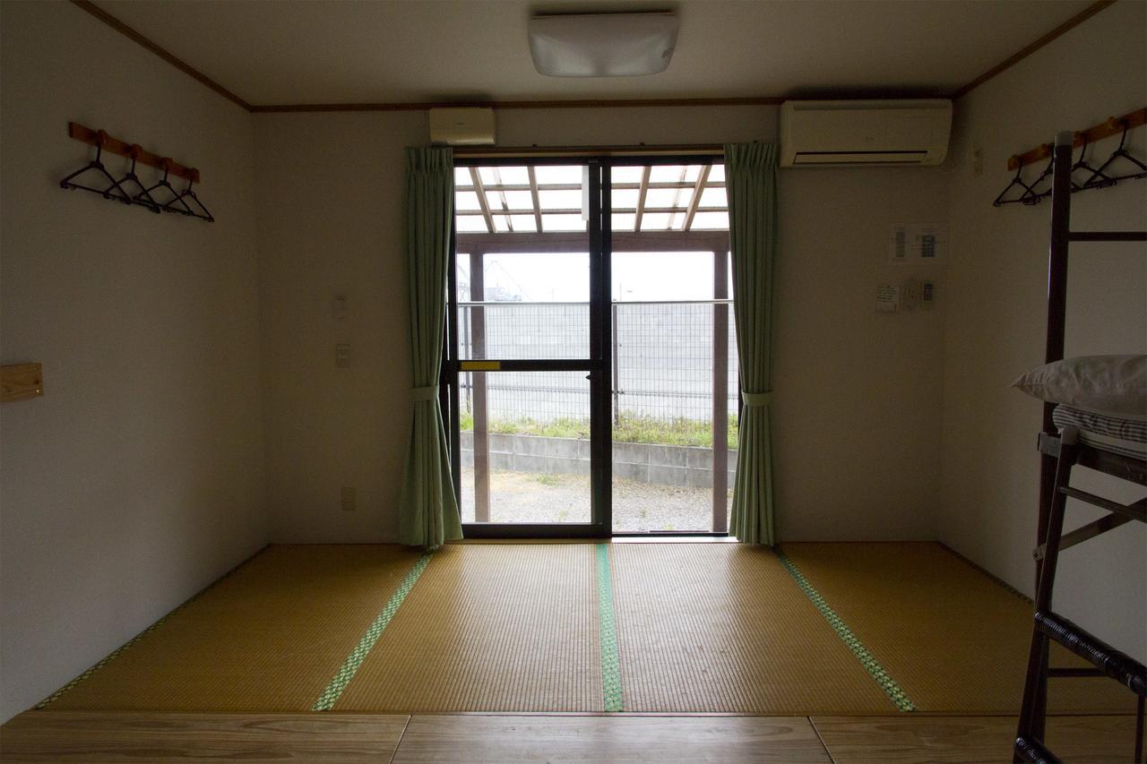 Yakushima Youth Hostel Exterior foto